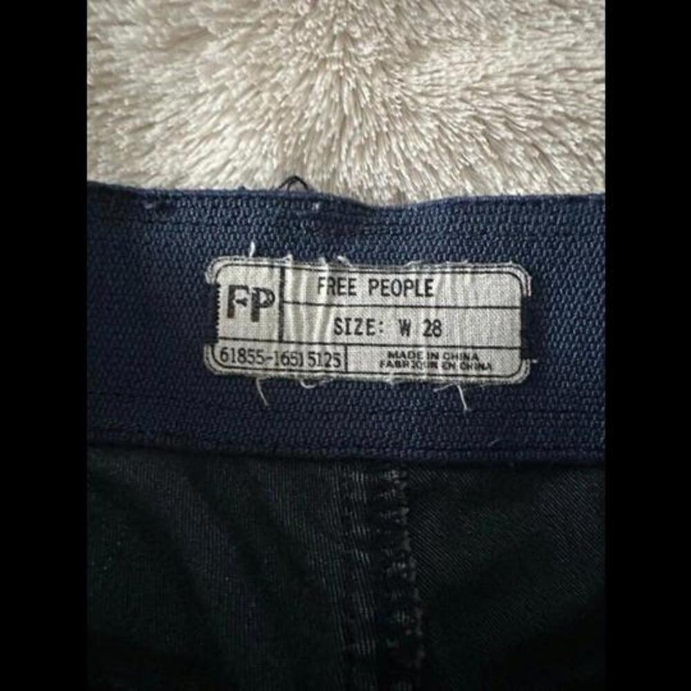 Free People High-Rise Jeans - Size 28 - Picture 2 of 3